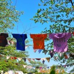 大人の女のTシャツの着こなしを左右する、デザインの心理効果4つ