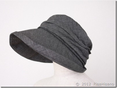 hat03